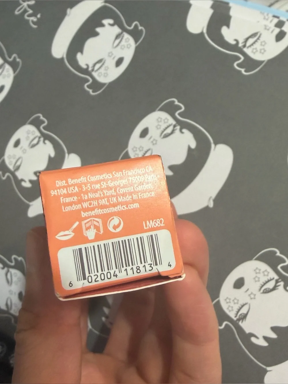 Benefit Moisturizing Lip Balm - Coral Pink-Orange Packaging PEACH PINK 33